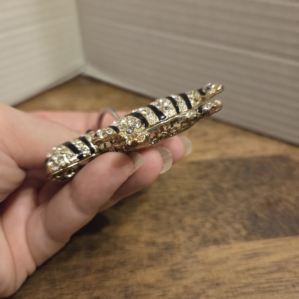 Zebra Crystal Rhinestone Pendant Keychain - Picture 5 of 12